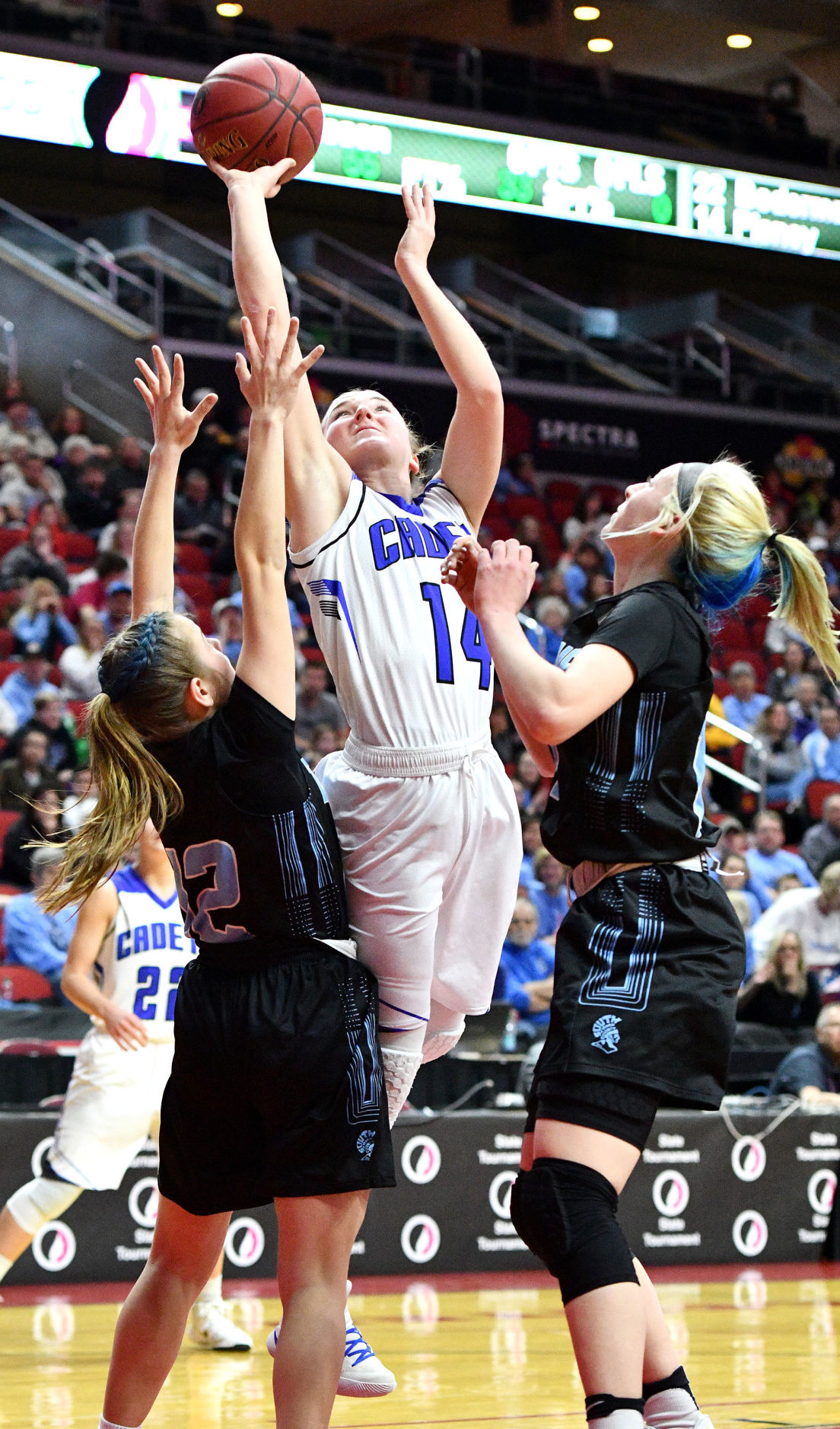 022718TH-crestwood-bball-3